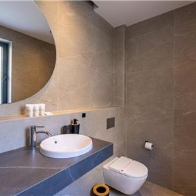 4 bedroom villa with pool in Dubrovnik region, sleeps 8 